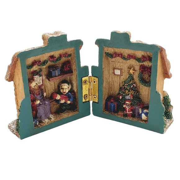VTG Windsor Collection Christmas House Miniature Holiday 25446 Santa Elves Opens - Picture 1 of 8